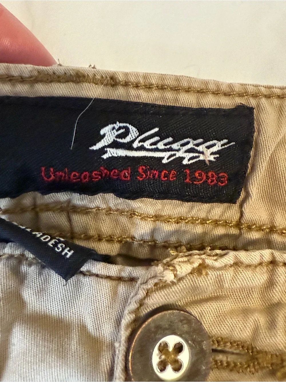 Plugg Men's Cargo Shorts in Tan